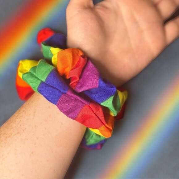 PRIDE RAINBOW SCRUNCHIE 1-PACK - Picture 8 of 8